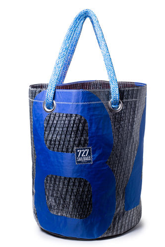 Family bag made of recycled sailcloth - with Perforated Base -