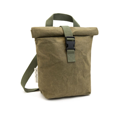 Medium backpack in thick cellulose fiber.